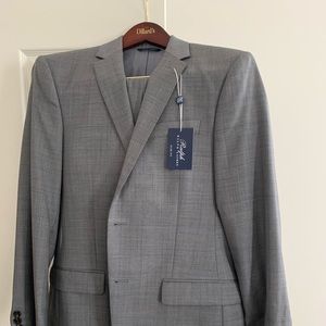 Brand new Ralph Lauren Suit (40R)